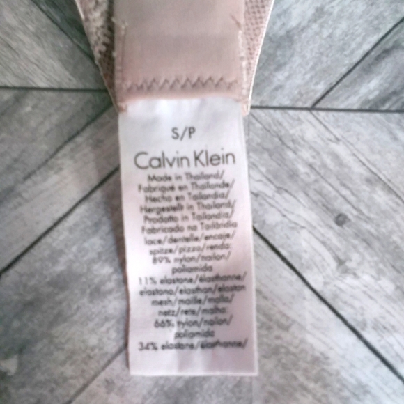 Calvin Klein lightly lined Beige/Tan Bralette...Size Small - Picture 6 of 6